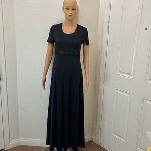 Formal Fashions Sz 04 Scoop Neck Short Sleeve Tie Back Maxi Formal Slip On USA